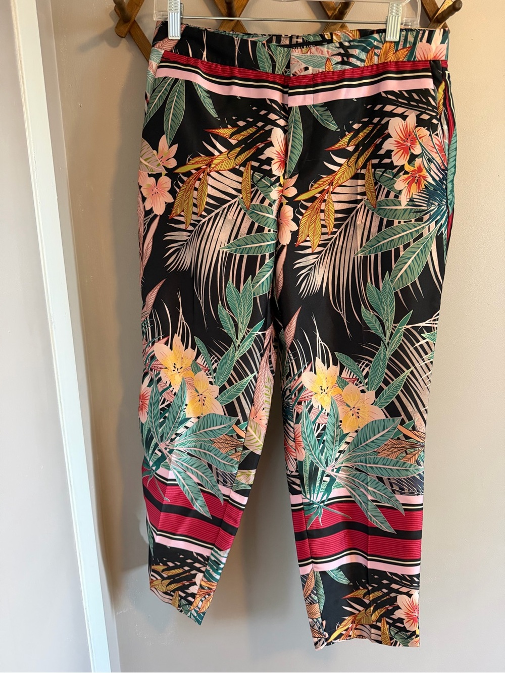 Zara Basic Tropical Floral Satin Tapered Ankle Pants Black Multi Large